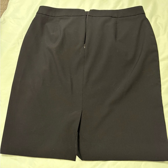 Lands End classic clothing pencil skirt! Size 14P! Navy blue- lined! - Picture 2 of 5